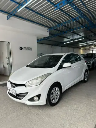 HYUNDAI HB20 1.6 PREMIUM 16V FLEX 4P AUTOMÁTICO HYUNDAI HB20 1.6 PREMIUM 16V FLEX 4P AUTOMÁTICO