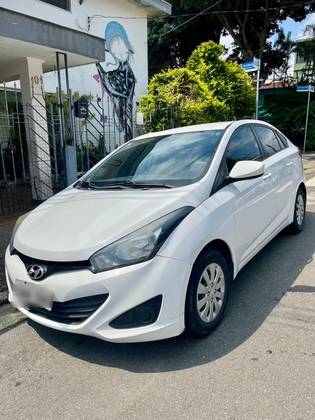 HYUNDAI HB20S 1.6 COMFORT PLUS 16V FLEX 4P MANUAL