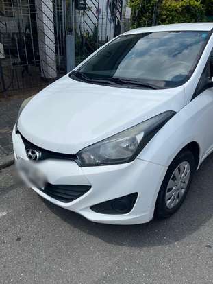 HYUNDAI-HB20S-2015