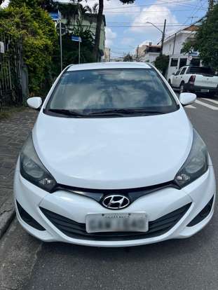 HYUNDAI-HB20S-2015