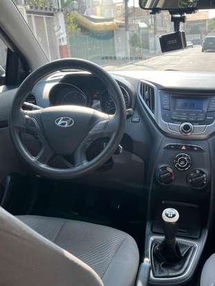 HYUNDAI-HB20S-2015
