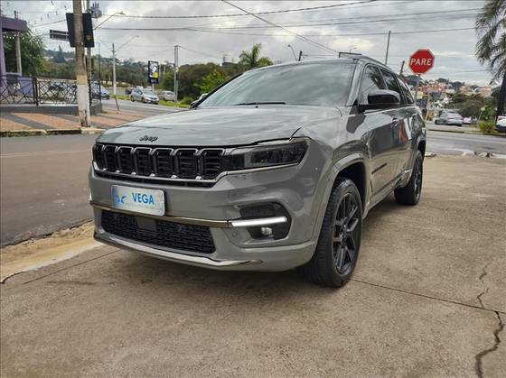 JEEP COMMANDER 2.0 HURRICANE 4 TURBO GASOLINA BLACKHAWK AT9