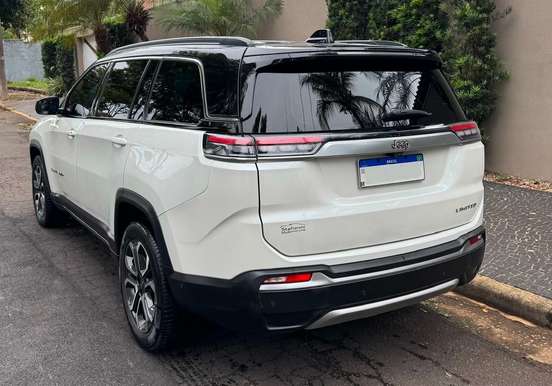 JEEP-COMMANDER-2022
