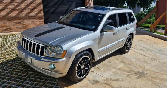 JEEP GRAND CHEROKEE 4.7 LIMITED 4X4 V8 16V GASOLINA 4P AUTOMÁTICO
