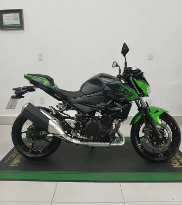 KAWASAKI Z400 KAWASAKI Z400