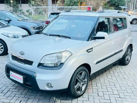KIA SOUL 1.6 EX 16V FLEX 4P AUTOMÁTICO KIA SOUL 1.6 EX 16V FLEX 4P AUTOMÁTICO