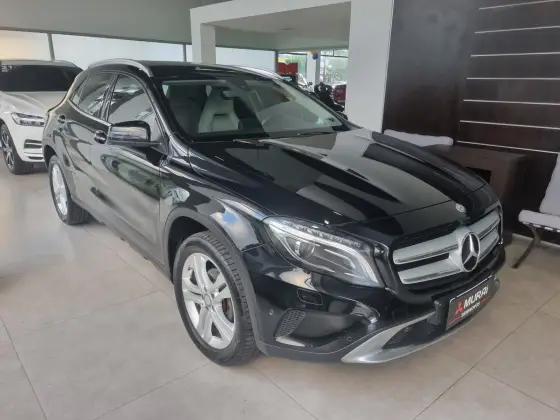 MERCEDES-BENZ GLA 200 1.6 CGI ADVANCE 16V TURBO FLEX 4P AUTOMÁTICO