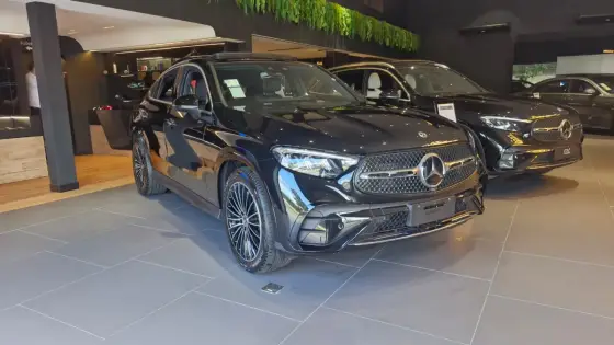 MERCEDES-BENZ GLC 300 2.0 MHEV AMG LINE COUPÉ 4MATIC 9G-TRONIC MERCEDES-BENZ GLC 300 2.0 MHEV AMG LINE COUPÉ 4MATIC 9G-TRONIC
