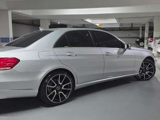 MERCEDES-BENZ-E 250-2.0 AVANTGARDE 16V TURBO GASOLINA 4P AUTOMÁTICO MERCEDES-BENZ-E 250-2013