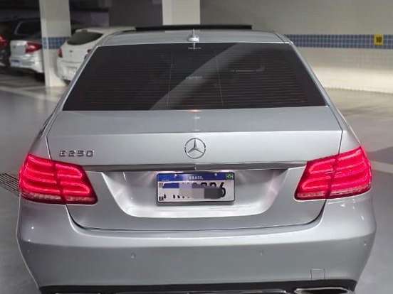 MERCEDES-BENZ-E 250-2.0 AVANTGARDE 16V TURBO GASOLINA 4P AUTOMÁTICO MERCEDES-BENZ-E 250-2013