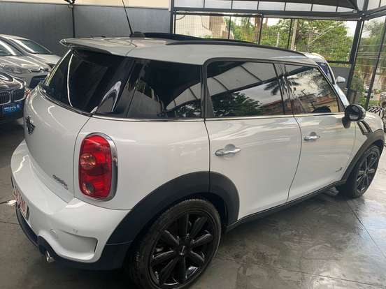 MINI-COUNTRYMAN-2011