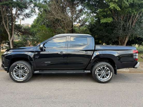 MITSUBISHI-L200 TRITON-2021