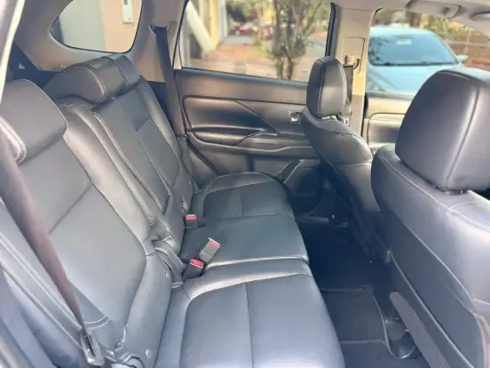 MITSUBISHI-OUTLANDER-2.0 MIVEC GASOLINA HPE AUTOMÁTICO MITSUBISHI-OUTLANDER-2018