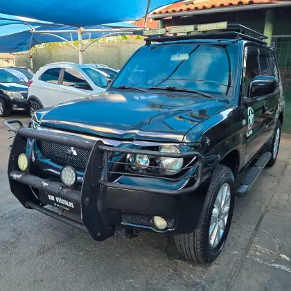 MITSUBISHI PAJERO 2.5 HD 4X4 8V TURBO INTERCOOLER DIESEL 4P MANUAL MITSUBISHI PAJERO 2.5 HD 4X4 8V TURBO INTERCOOLER DIESEL 4P MANUAL