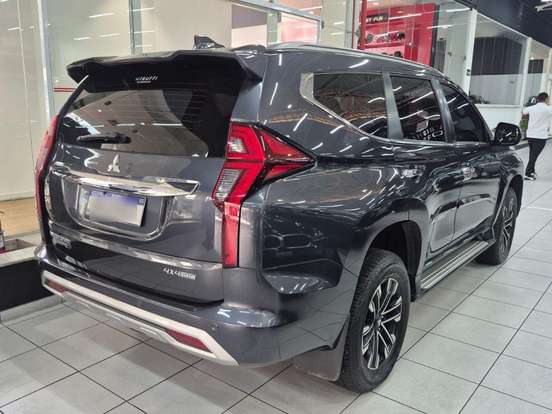 MITSUBISHI-PAJERO SPORT-2.4 16V MIVEC TURBO DIESEL HPE-S AWD AUTOMÁTICO MITSUBISHI-PAJERO SPORT-2023