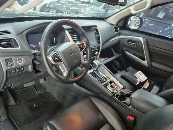 MITSUBISHI-PAJERO SPORT-2.4 16V MIVEC TURBO DIESEL HPE-S AWD AUTOMÁTICO MITSUBISHI-PAJERO SPORT-2023