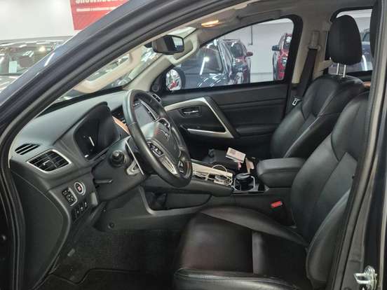 MITSUBISHI-PAJERO SPORT-2.4 16V MIVEC TURBO DIESEL HPE-S AWD AUTOMÁTICO MITSUBISHI-PAJERO SPORT-2023