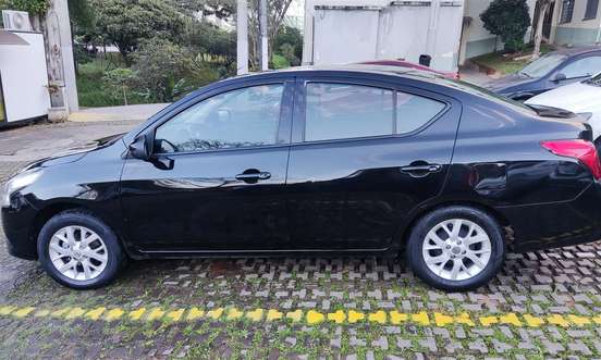 NISSAN-VERSA-2018