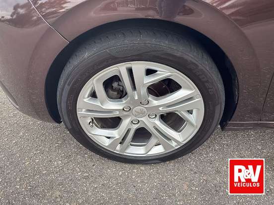 PEUGEOT-208-1.6 URBANTECH 16V FLEX 4P AUTOMÁTICO PEUGEOT-208-2017