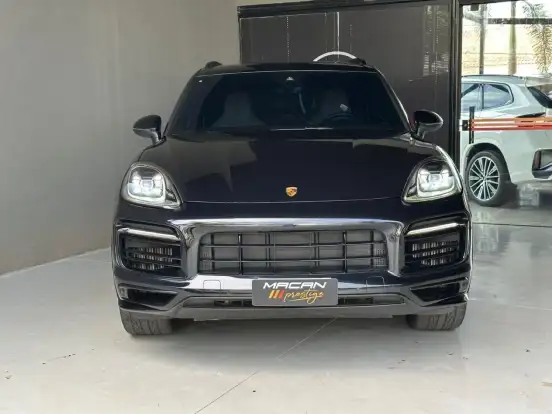 PORSCHE-CAYENNE-2022