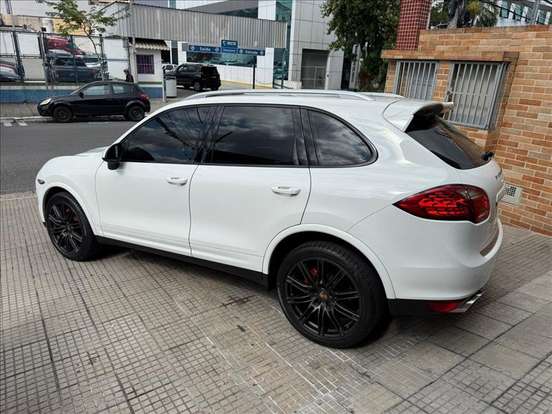 PORSCHE-CAYENNE-4.8 S 4X4 V8 32V GASOLINA 4P TIPTRONIC PORSCHE-CAYENNE-2013