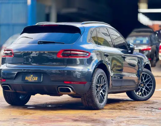 PORSCHE-MACAN-2017