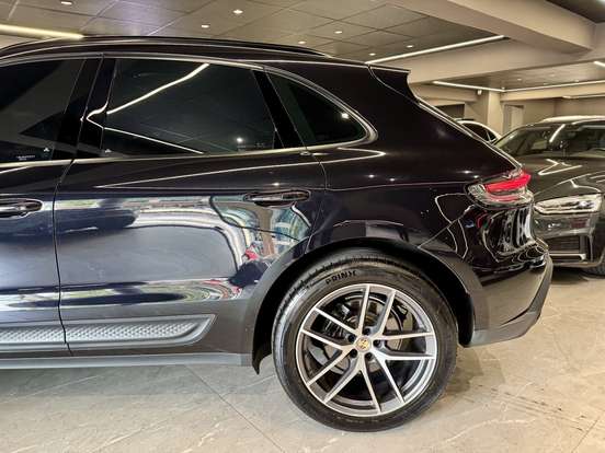 PORSCHE-MACAN-2022