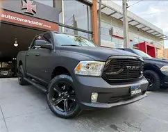RAM CLASSIC 5.7 V8 GASOLINA LARAMIE NIGHT EDITION CD 4X4 AUTOMÁTICO RAM CLASSIC 5.7 V8 GASOLINA LARAMIE NIGHT EDITION CD 4X4 AUTOMÁTICO