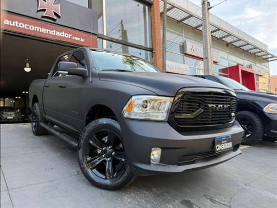 RAM-CLASSIC-5.7 V8 GASOLINA LARAMIE NIGHT EDITION CD 4X4 AUTOMÁTICO RAM-CLASSIC-2023