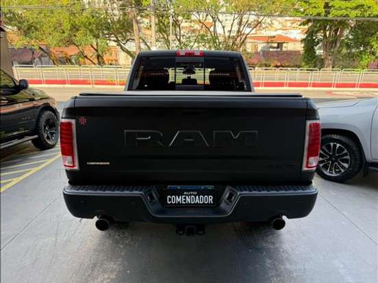 RAM-CLASSIC-5.7 V8 GASOLINA LARAMIE NIGHT EDITION CD 4X4 AUTOMÁTICO RAM-CLASSIC-2023