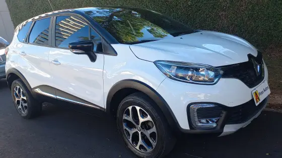 RENAULT CAPTUR 1.6 16V SCE FLEX INTENSE X-TRONIC RENAULT CAPTUR 1.6 16V SCE FLEX INTENSE X-TRONIC