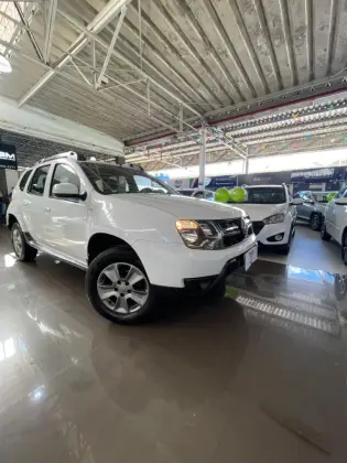 RENAULT DUSTER 1.6 16V SCE FLEX EXPRESSION MANUAL RENAULT DUSTER 1.6 16V SCE FLEX EXPRESSION MANUAL