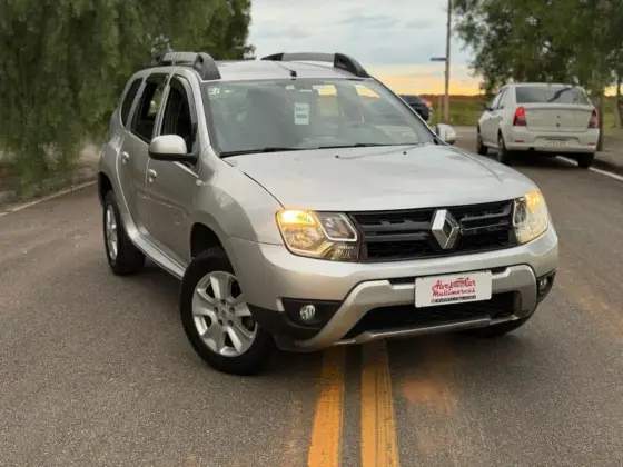 RENAULT DUSTER 2.0 DYNAMIQUE 4X2 16V FLEX 4P AUTOMÁTICO