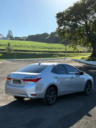 TOYOTA-COROLLA-2018