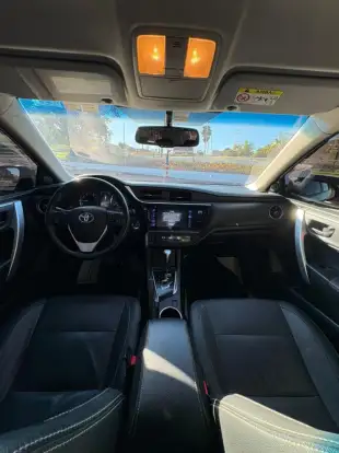TOYOTA-COROLLA-2018