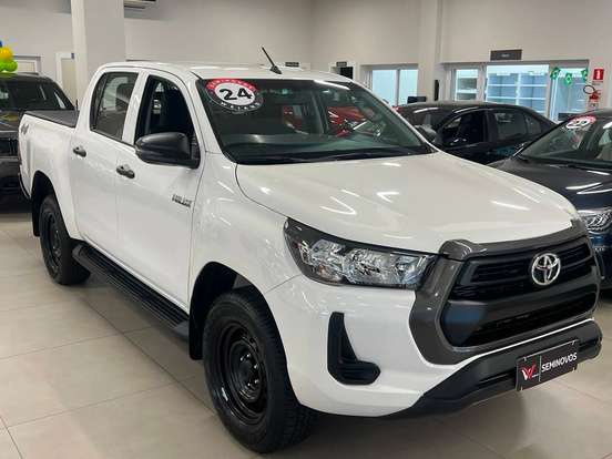 TOYOTA-HILUX-2024