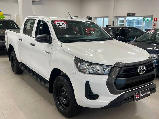TOYOTA HILUX 2.8 D-4D TURBO DIESEL CD POWER PACK 4X4 AUTOMÁTICO