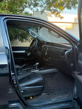 TOYOTA-HILUX-2.8 SRX 4X4 CD 16V DIESEL 4P AUTOMÁTICO TOYOTA-HILUX-2016
