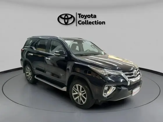 TOYOTA HILUX SW4 2.8 SRX 4X4 16V TURBO INTERCOOLER DIESEL 4P AUTOMÁTICO TOYOTA HILUX SW4 2.8 SRX 4X4 16V TURBO INTERCOOLER DIESEL 4P AUTOMÁTICO