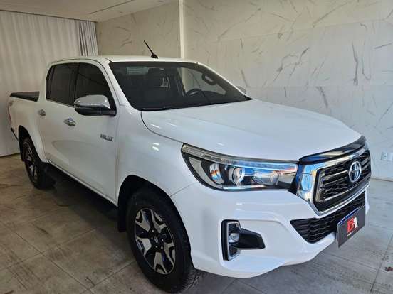 TOYOTA-HILUX-2.8 SRX 4X4 CD 16V DIESEL 4P AUTOMÁTICO TOYOTA-HILUX-2019