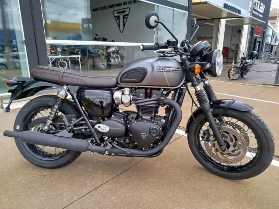 TRIUMPH BONNEVILLE T120 BLACK 1200 