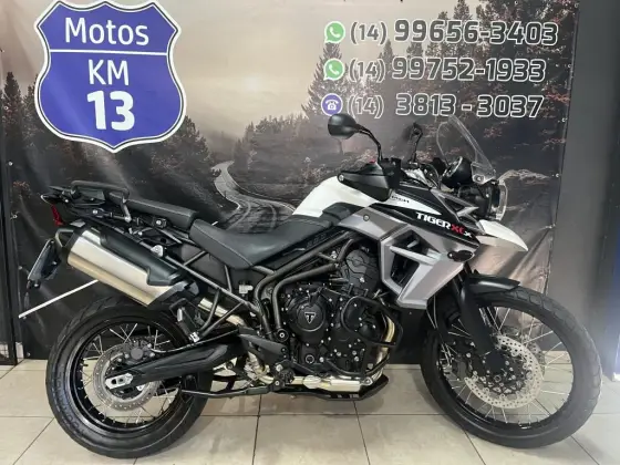 TRIUMPH TIGER 800 XCX TRIUMPH TIGER 800 XCX