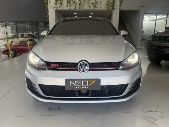 VOLKSWAGEN GOLF 2.0 TSI GTI 16V TURBO GASOLINA 4P AUTOMÁTICO VOLKSWAGEN GOLF 2.0 TSI GTI 16V TURBO GASOLINA 4P AUTOMÁTICO