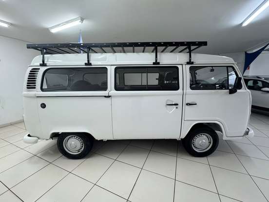 VOLKSWAGEN-KOMBI-1.4 MI STD LOTAÇÃO 8V FLEX 3P MANUAL VOLKSWAGEN-KOMBI-2012