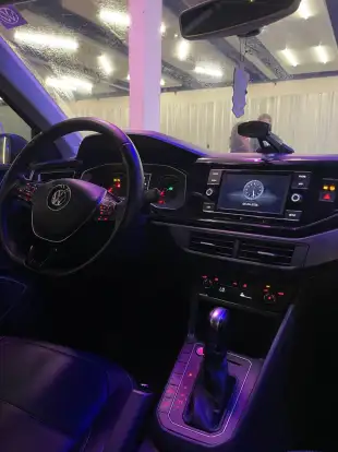 VOLKSWAGEN-POLO-2018