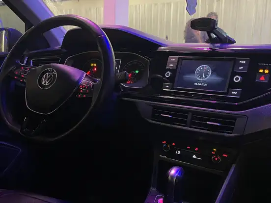 VOLKSWAGEN-POLO-1.0 200 TSI COMFORTLINE AUTOMÁTICO VOLKSWAGEN-POLO-2018