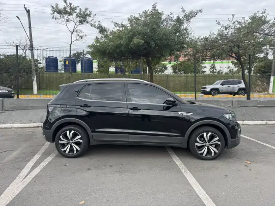 /en/city/cate-car-used-car/volkswagen-t-cross-2021-1-4-250-tsi-total-flex-highline-automatic-48194415915762688/-3
