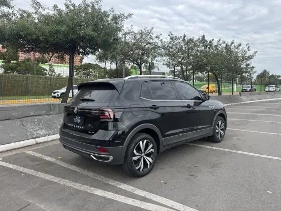 /en/city/cate-car-used-car/volkswagen-t-cross-2021-1-4-250-tsi-total-flex-highline-automatic-48194415915762688/-15