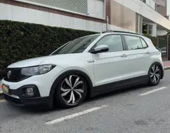 VOLKSWAGEN T-CROSS 1.0 200 TSI TOTAL FLEX AUTOMÁTICO VOLKSWAGEN T-CROSS 1.0 200 TSI TOTAL FLEX AUTOMÁTICO