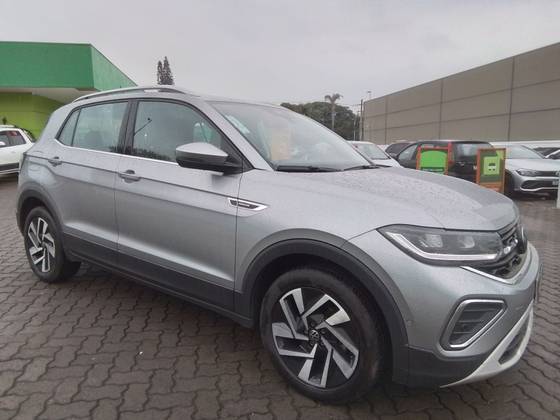 /en/city/cate-car-used-car/volkswagen-t-cross-2025-1-4-250-tsi-total-flex-highline-automatic-48173747428001792/-3